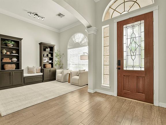 4th image of 14435 Hartshill Dr