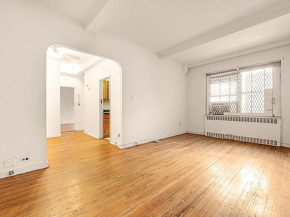 5th image of 67-38 108th St #D05