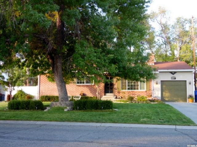 1st image of 891 E Emerald Dr