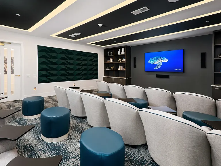 Everleigh Vernon Hills 55+ Active Adult Apartments — Photo 22