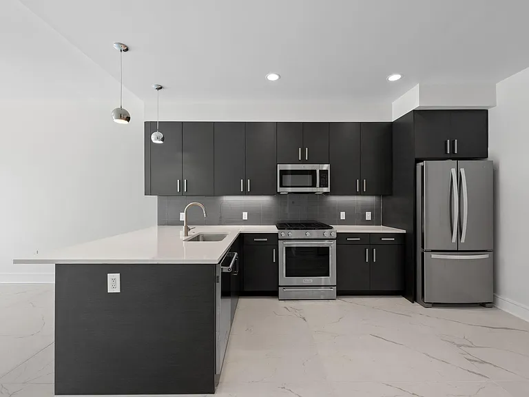 222 West Ave #1007 — Photo 10