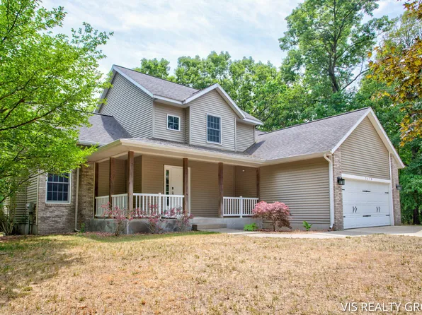 7479 Sue Marie Ln, Muskegon, MI 49442