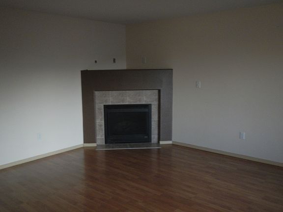 3rd image of 4711 Clydesdale Ln