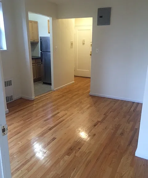 350 Sterling St #6E — Photo 13