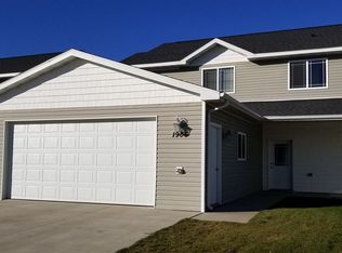 1906 23rd Ave NW, Minot, ND 58703