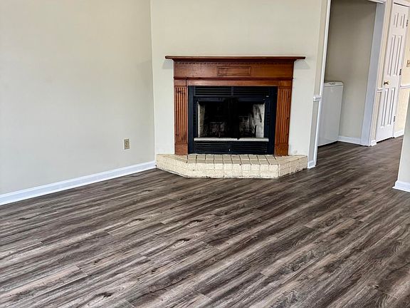 3rd image of 322 Haven Dr APT N4