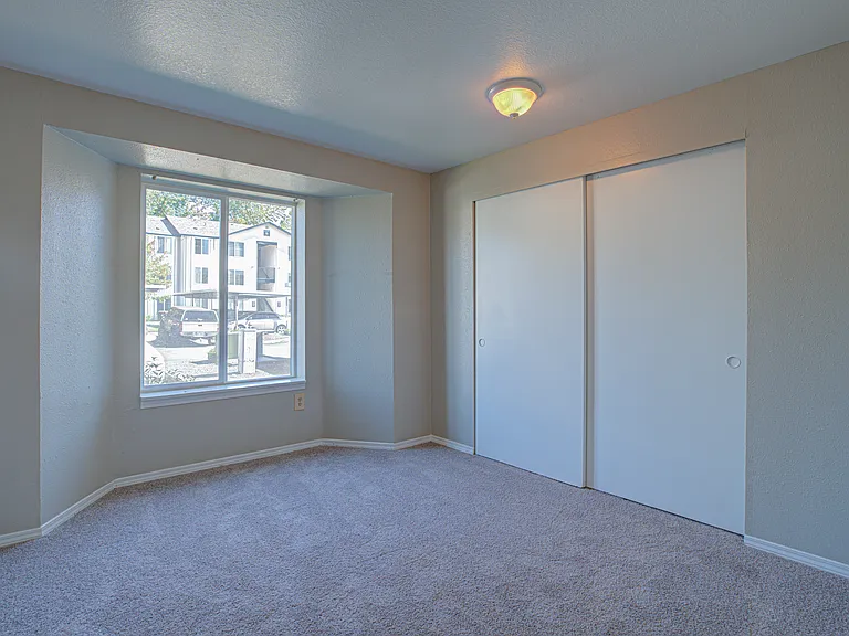 Veri on Sunnyview — Photo 26
