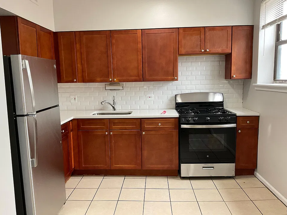 6223 S University Ave #306