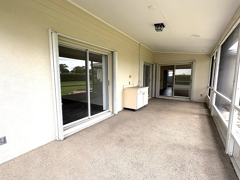 Spacious lanai