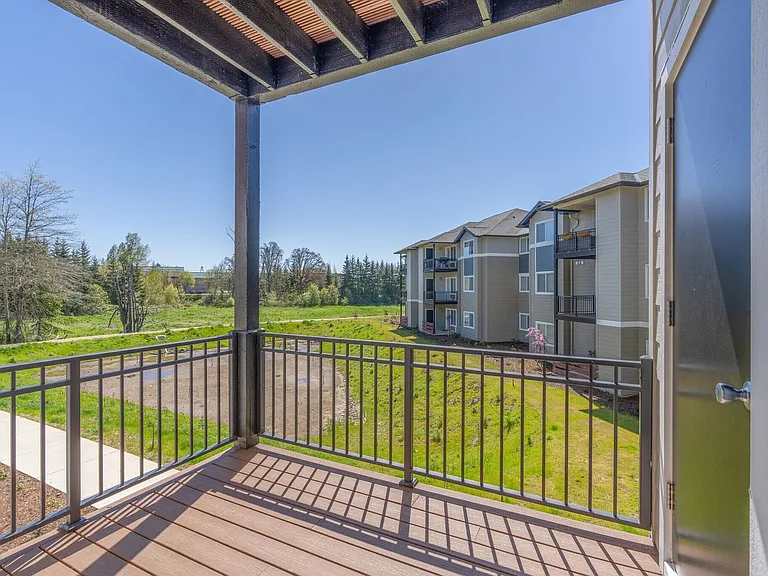 Woodburn Villas — Photo 38