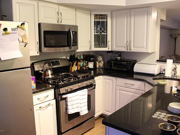2nd image of 943 Patterson Ave