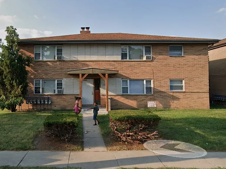 4800 W Hampton Ave — Photo 1