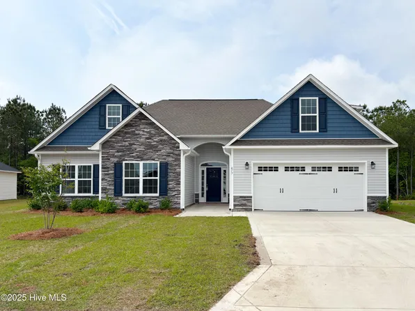 473 Pebble Shore Drive, Sneads Ferry, NC 28460