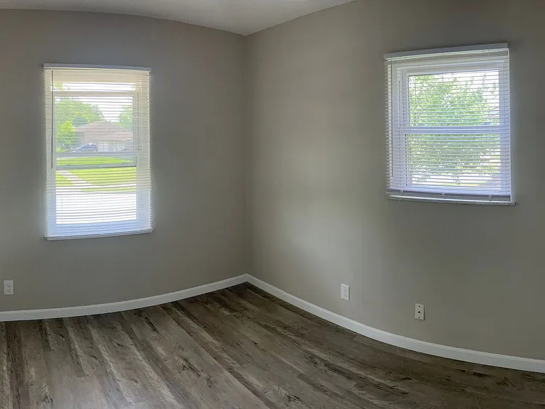 Upper Level Bedroom1