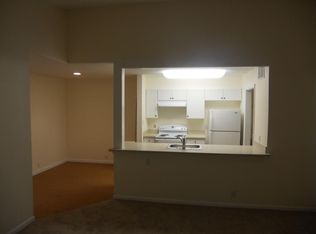 30 Mathews Dr, Hilton Head Island, SC 29926