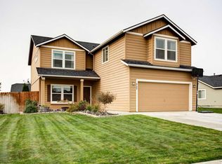 6106 Robert Wayne Dr, Pasco, WA