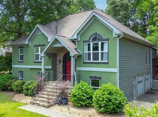 912 Springharbor Rdg, Woodstock, GA 30188