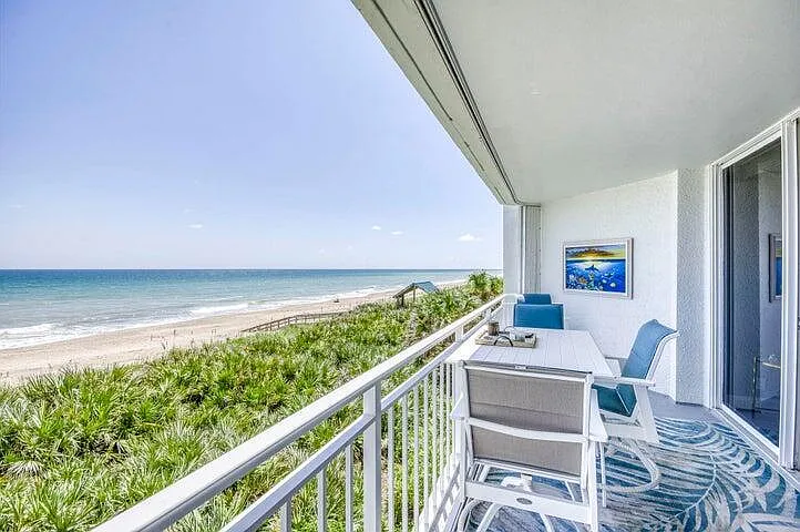 2 bed, 2.0 bath, 1299 sqft, $5,000 — Photo 4