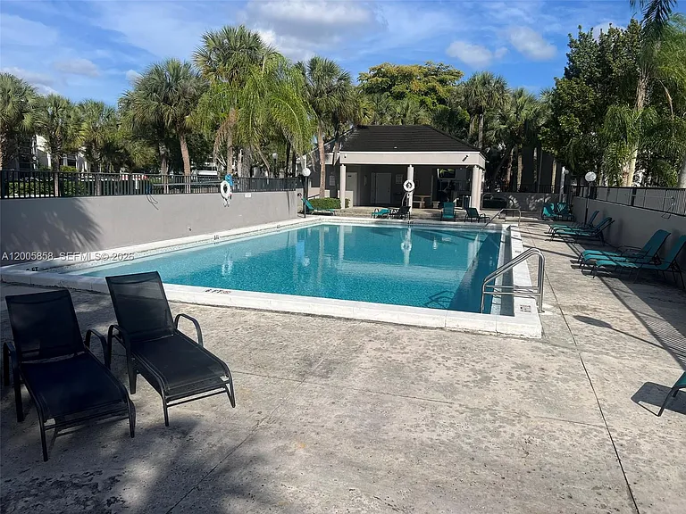 13240 SW 88th Ln #106 — Photo 24