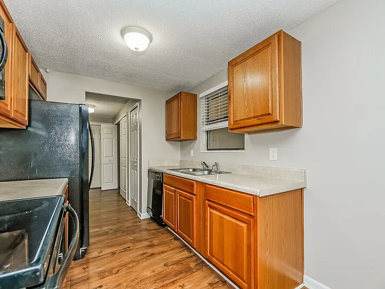 2819 Kiowa Ave — Photo 7