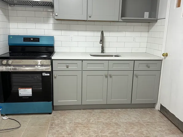 (undisclosed Address), Bronx, NY 10461