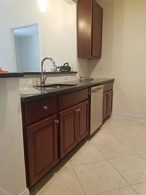 Rented by DYNAMIC REALTY OF NEW YORK CORP | media 55