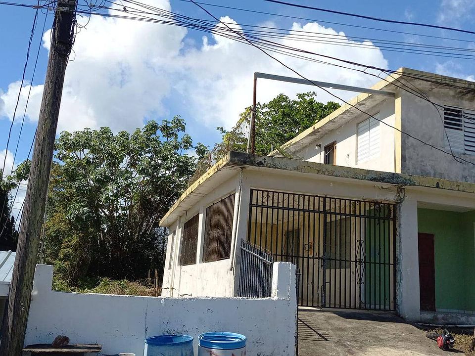 2nd image of 226 Commons Luis M Cintron