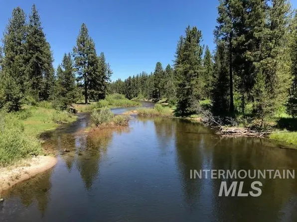 176 Davis Creek Ln, Donnelly, ID 83615
