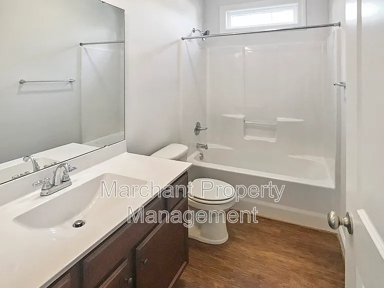180 Floyd St — Photo 19
