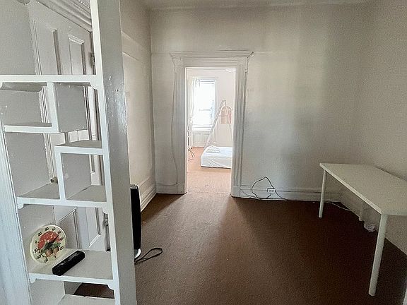 4th image of 526 52nd St Floor 3