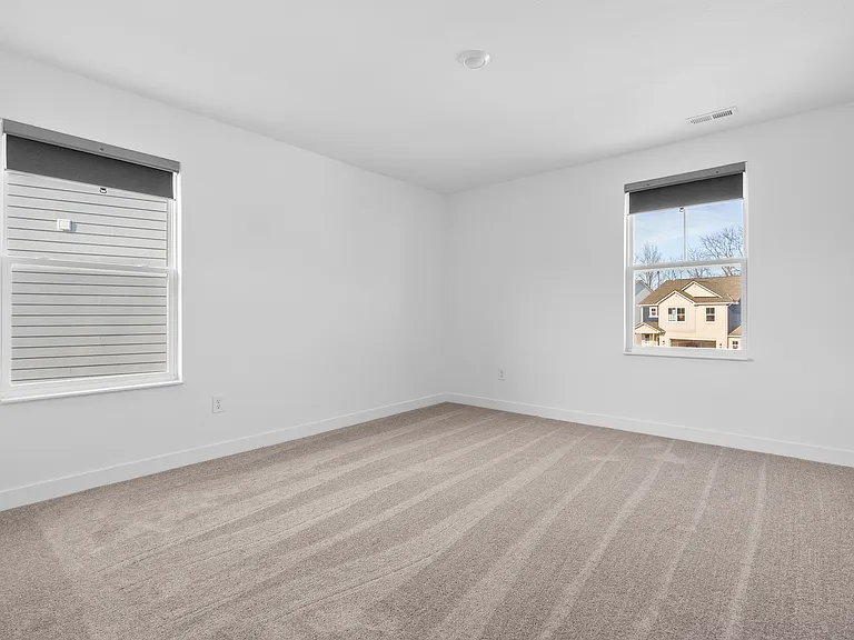 6261 Balsam Ct — Photo 36