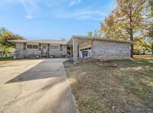 2922 W 65th St S, Tulsa, OK 74132