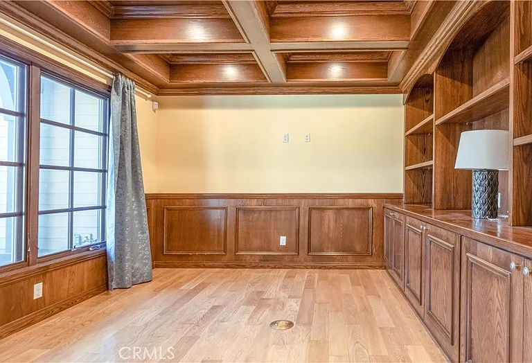 1120 Columbia Rd — Photo 8