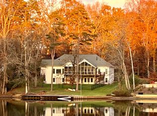 6905 Maynard Rd, Summerfield, NC 27358