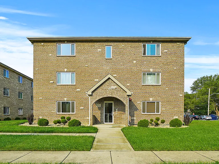 13912 Central Park Ave #2SW — Photo 16