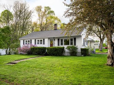 2002 Wellington Road, Manchester, NH, 03104