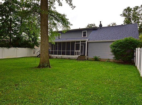 4th image of 1281 Skeawood Dr