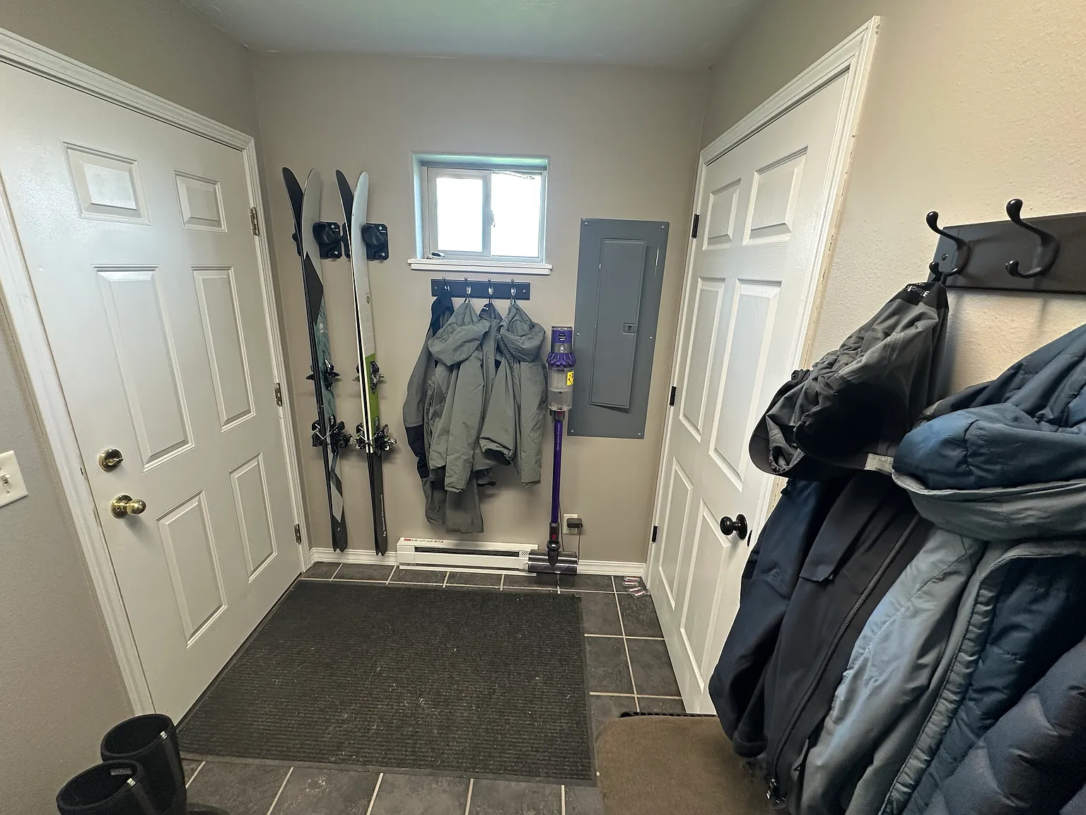 3 bed, 1352 sqft, $2,950 — Photo 3