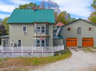 4 Beacon St, Livermore Falls, ME 04254