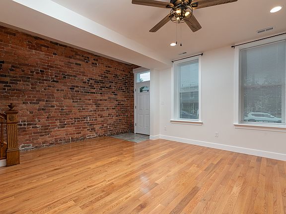 5th image of 1247 W Cary St