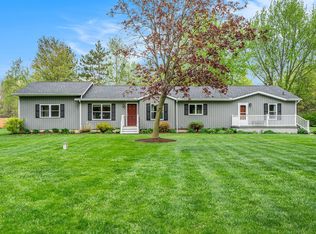 53746 Stevens Ln, Three Rivers, MI 49093