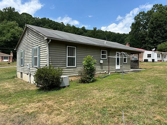 3rd image of 1310 McAllister Dr