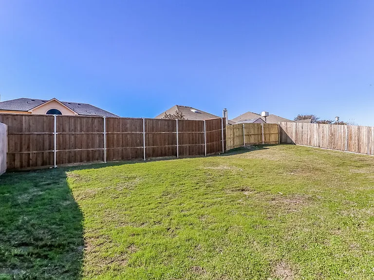 1082 Magnolia Ln — Photo 15