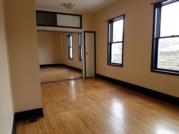 5th image of 4325 N Western Ave APT 3