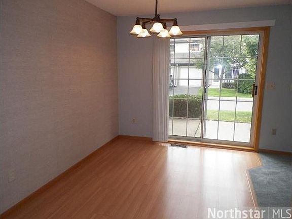 3rd image of 4046 Wilshire Circle