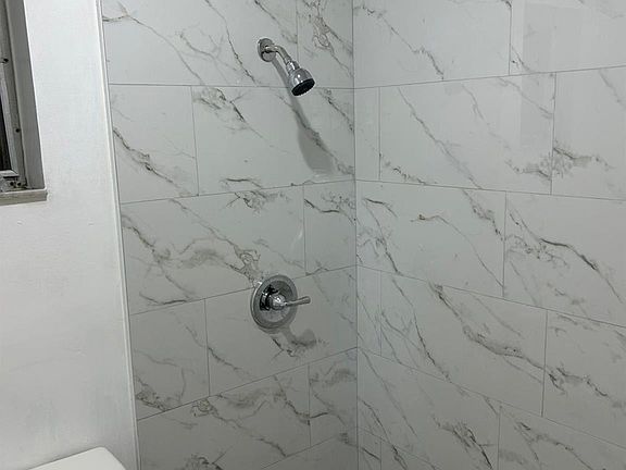 5th image of 3405 Knolls Road