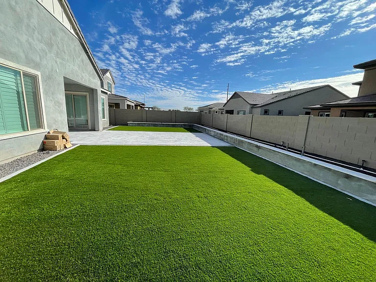 1549 E San Carlos Way — Photo 23