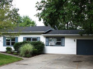 701 Mohawk Dr, Angola, IN 46703