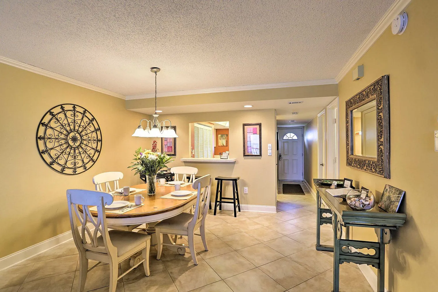 2 bed, 2.0 bath, 1140 sqft, $7,850 — Photo 4