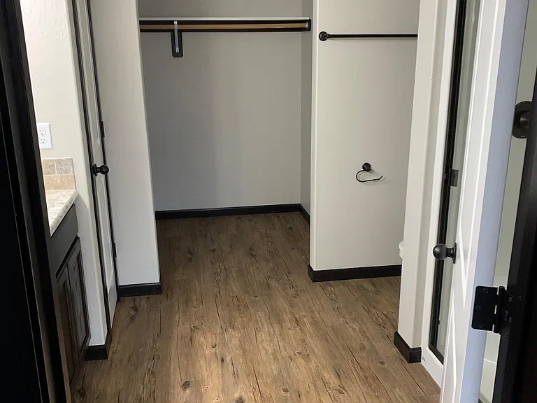 8007 Budsage Dr — Photo 15
